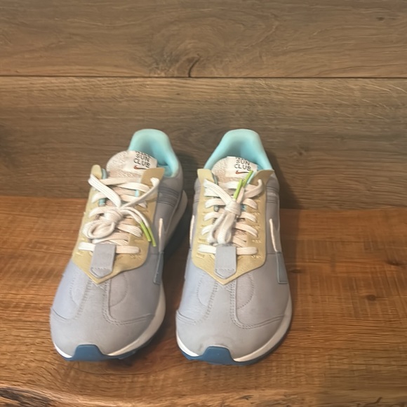 NEW Nike air pre-day shoes - Picture 2 of 7